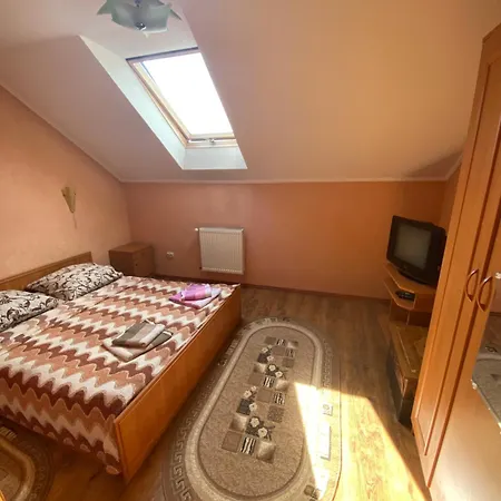 у галини Łazieszczina